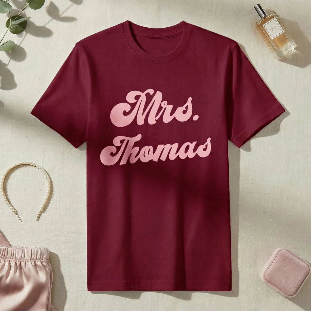 Personalized Oversized T-Shirt "Mrs"