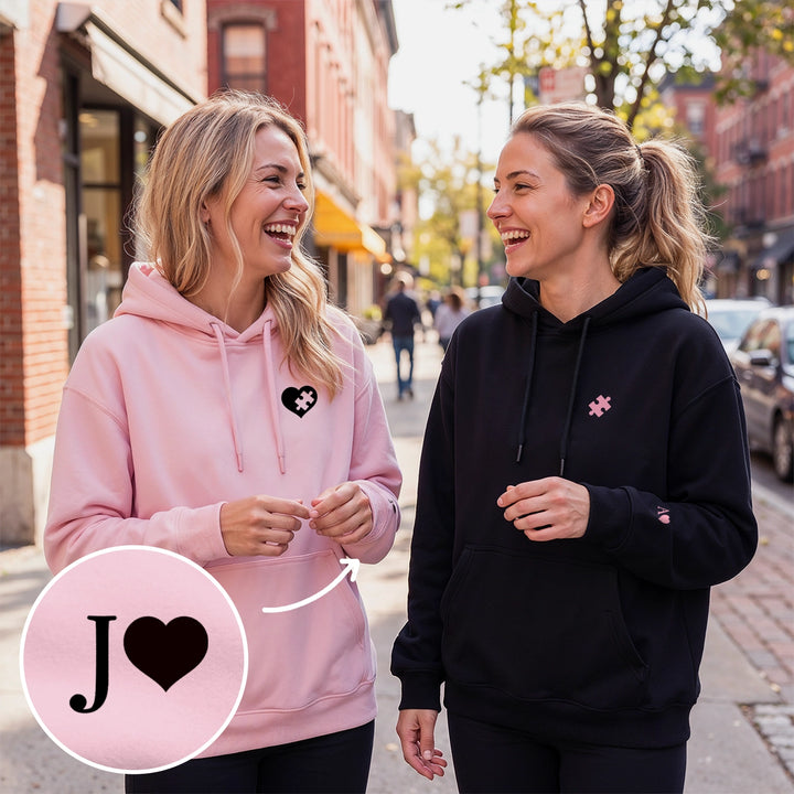 Personalized Besties Puzzle hoodies as a gift for best friends: pink and black hoodie set with heart, puzzle piece and initials, famwalls