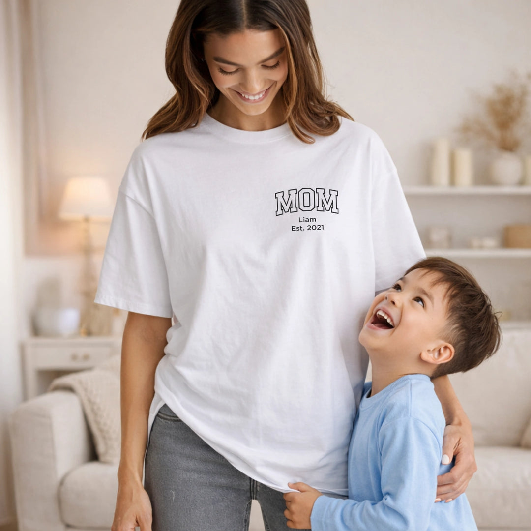 Personalized Oversized T-Shirt "Mom"