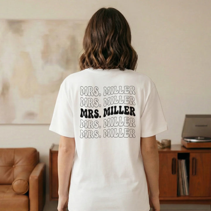 Personalized Oversized T-Shirt "Retro Mrs."