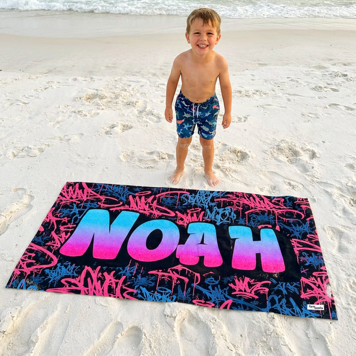 Personalized Bath Towel "Graffiti Name"