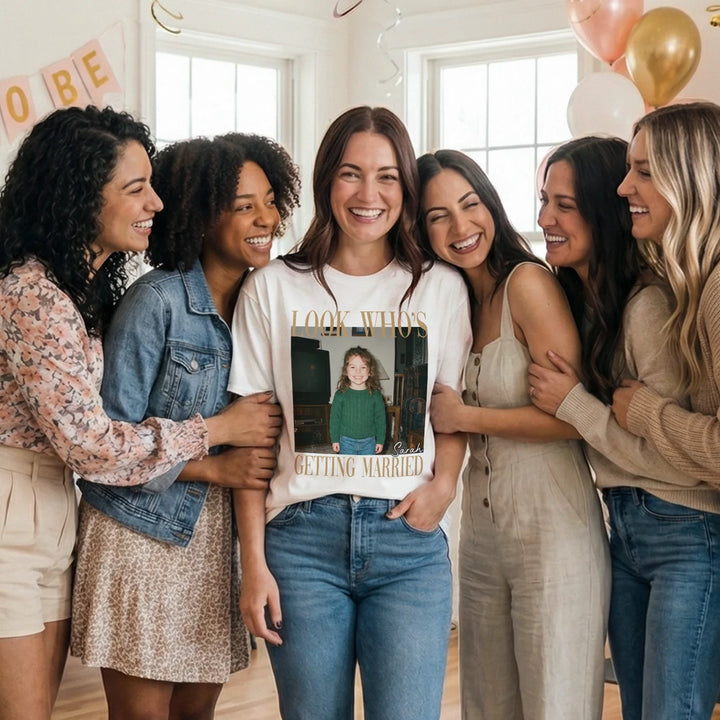 Personalized T-Shirt "Look Who’s Getting Married"