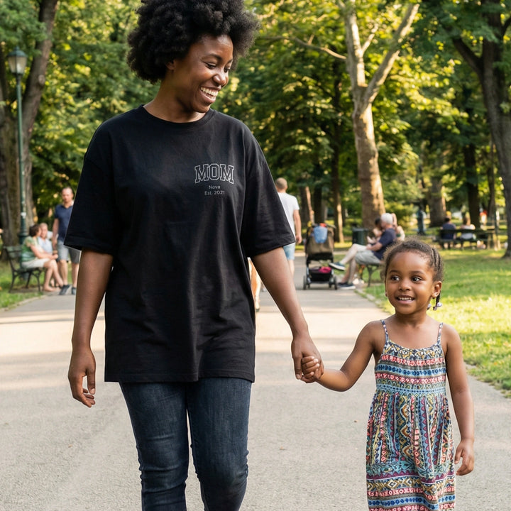 Personalized Oversized T-Shirt "Mom"