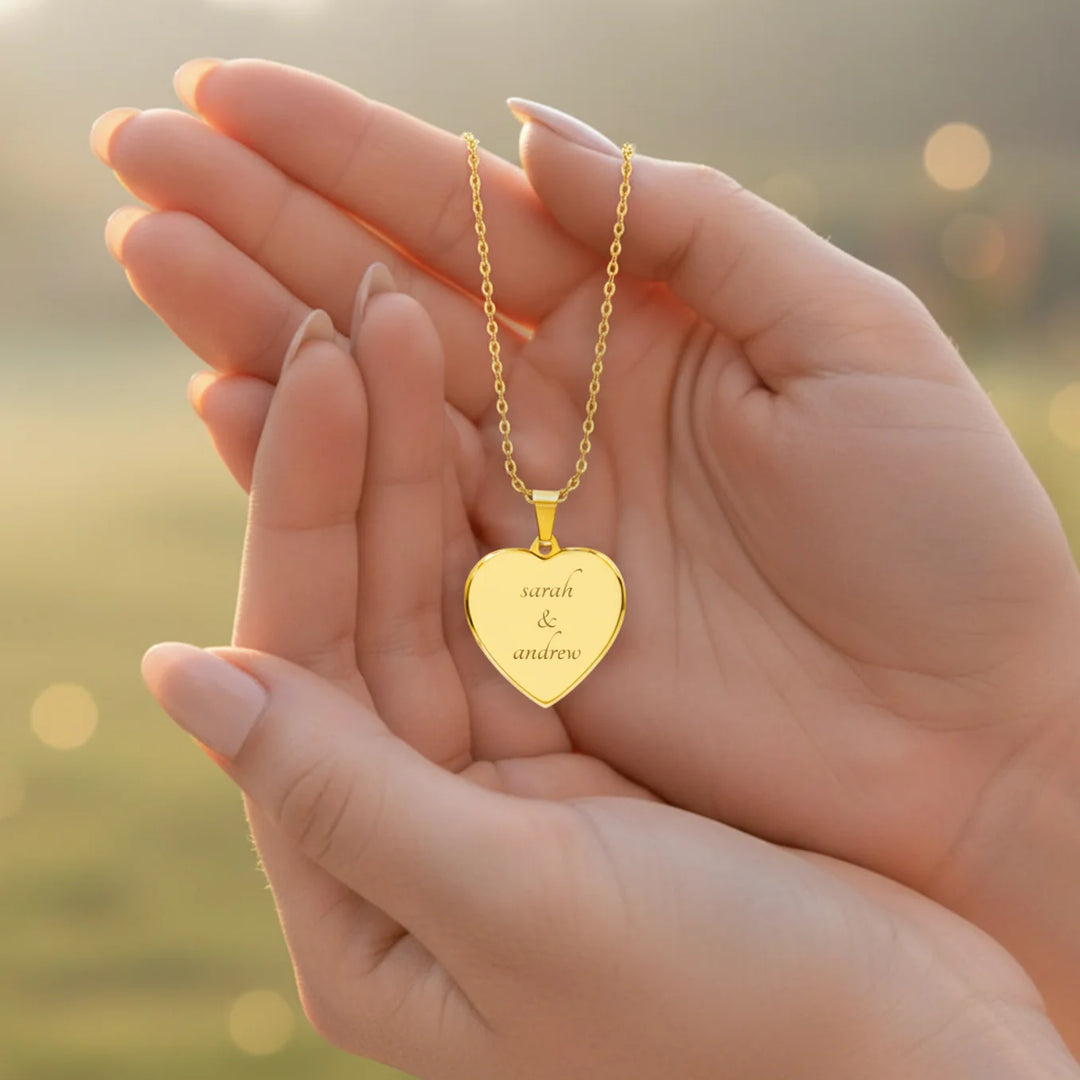 Personalized Heart Necklace "Love"