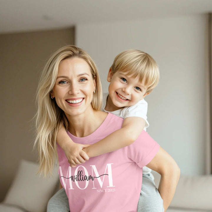Personalized T-Shirt "Mom"