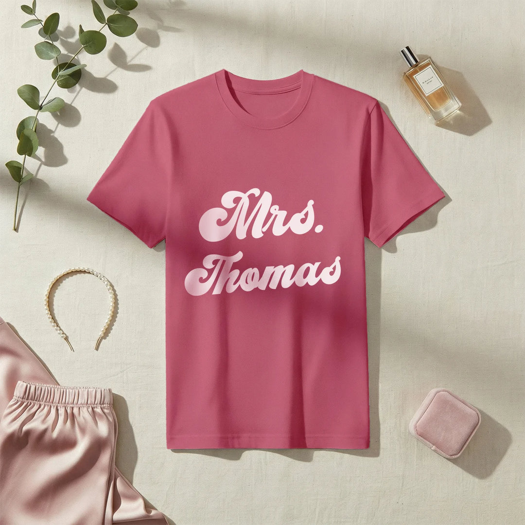 Personalized Oversized T-Shirt "Mrs"