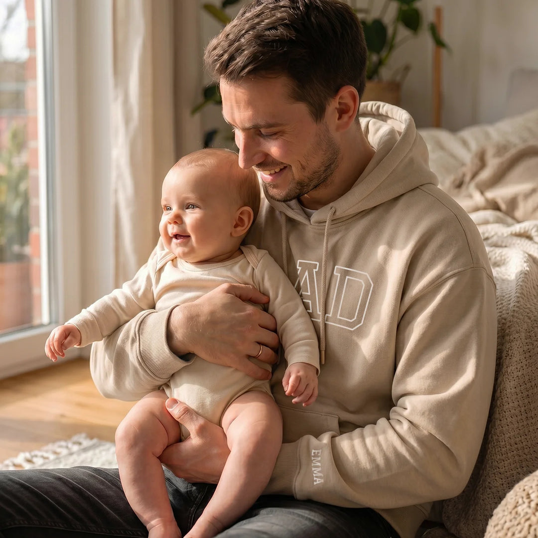 Personalized Hoodie "DAD" with Sleeve Print