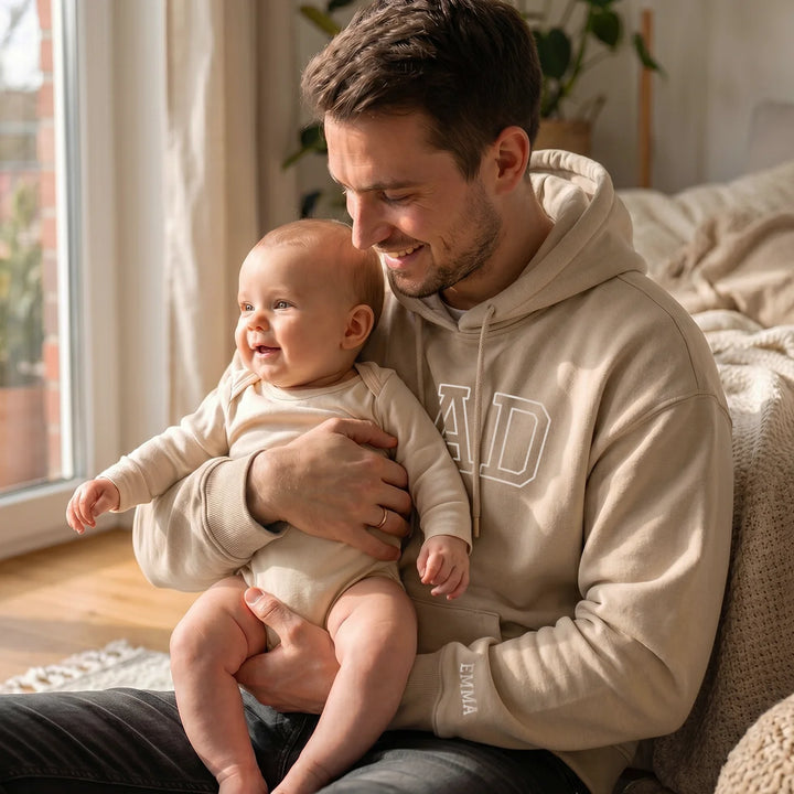 Personalized Hoodie "DAD" with Sleeve Print
