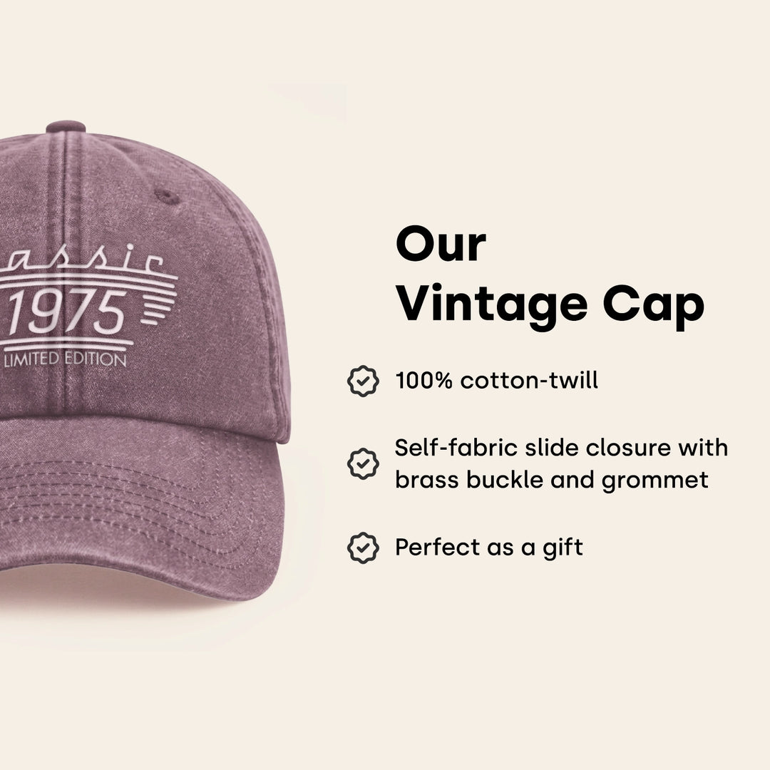 Maroon vintage cap made of 100% cotton twill with self-fabric slide closure and brass buckle