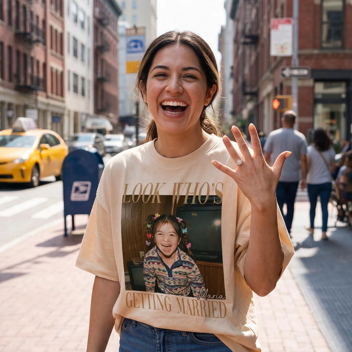 Personalized T-Shirt "Look Who’s Getting Married"