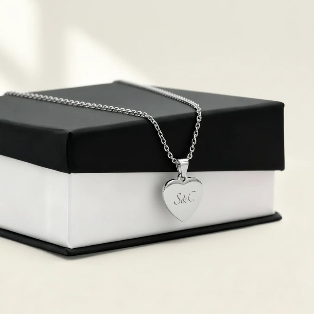 Personalized Heart Necklace "Love"