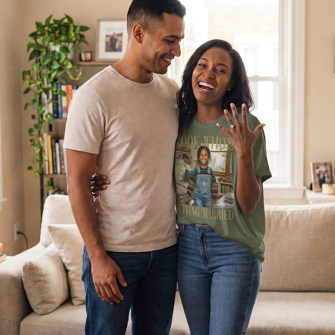 Personalized T-Shirt "Look Who’s Getting Married"