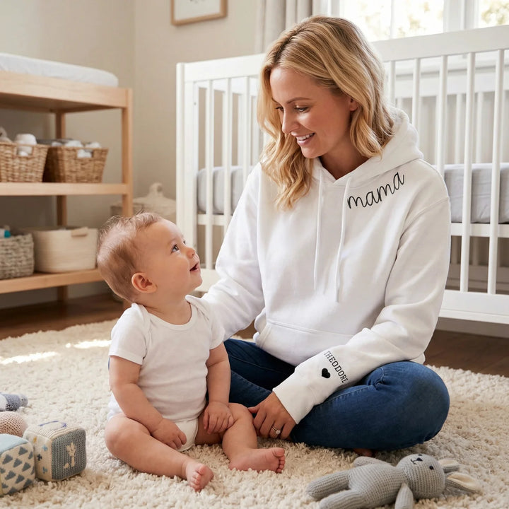 Personalized Hoodie "For Mom" with Sleeve Print