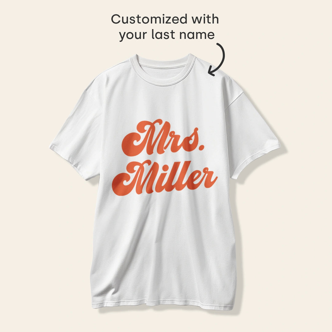Personalized Oversized T-Shirt "Mrs"