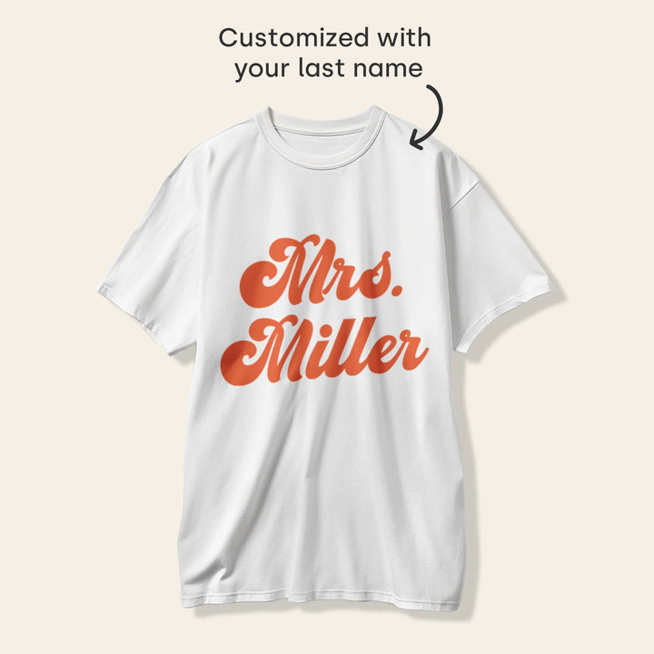 Personalized Oversized T-Shirt "Mrs"